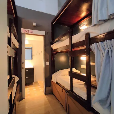 Ant Albergue *