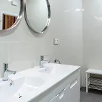 بيت شباب شباب أنت